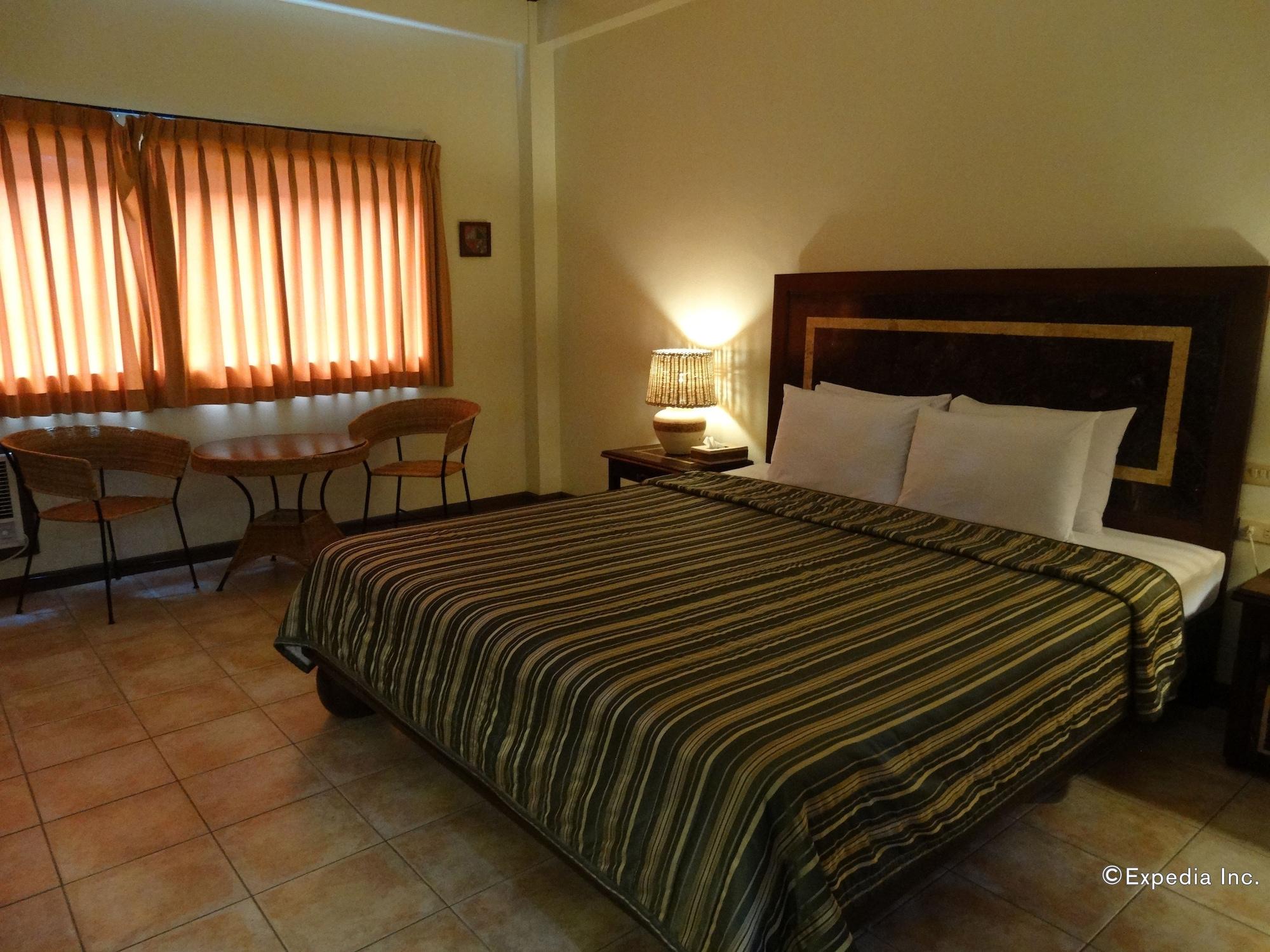 Citystate Asturias Hotel Palawan Puerto Princesa Esterno foto