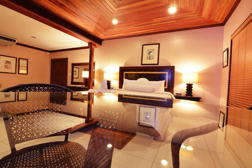 Citystate Asturias Hotel Palawan Puerto Princesa Esterno foto